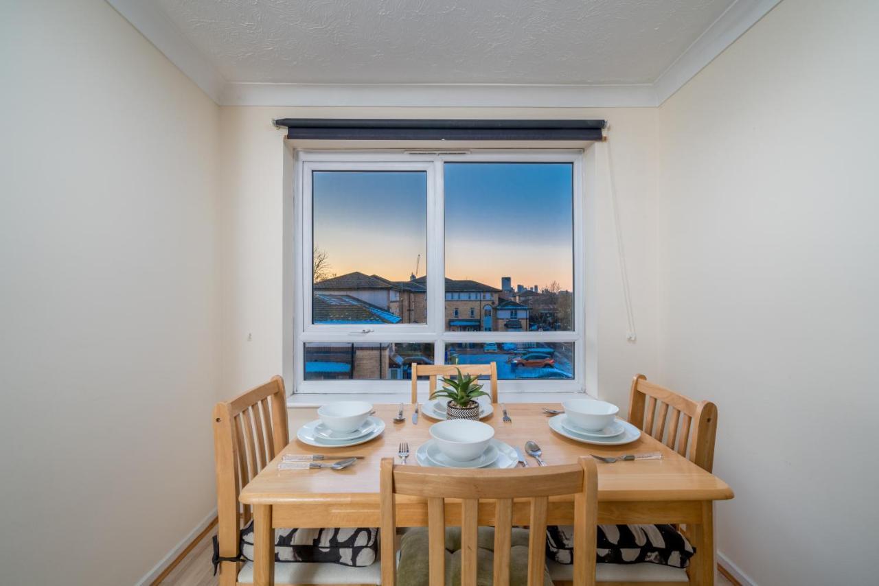 Stunning 1 Bed Apt With Views Of The Shard & Eye